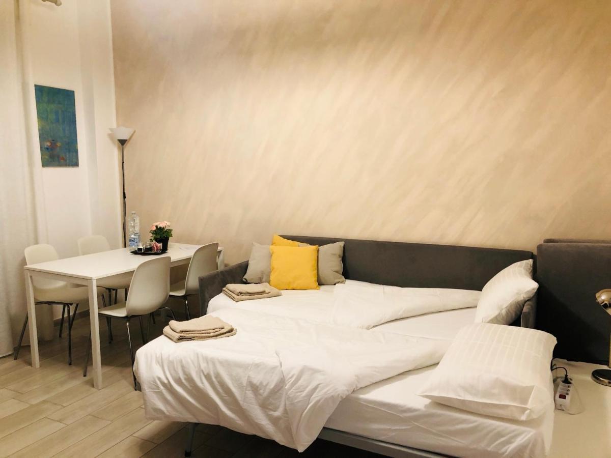 Lovely 2 Room Apartment With Small Garden Milano Dış mekan fotoğraf