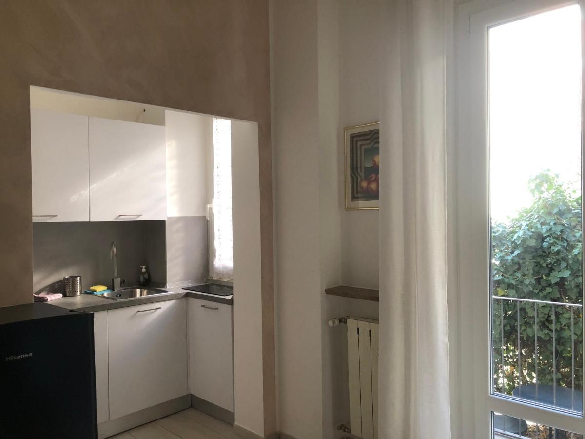 Lovely 2 Room Apartment With Small Garden Milano Dış mekan fotoğraf