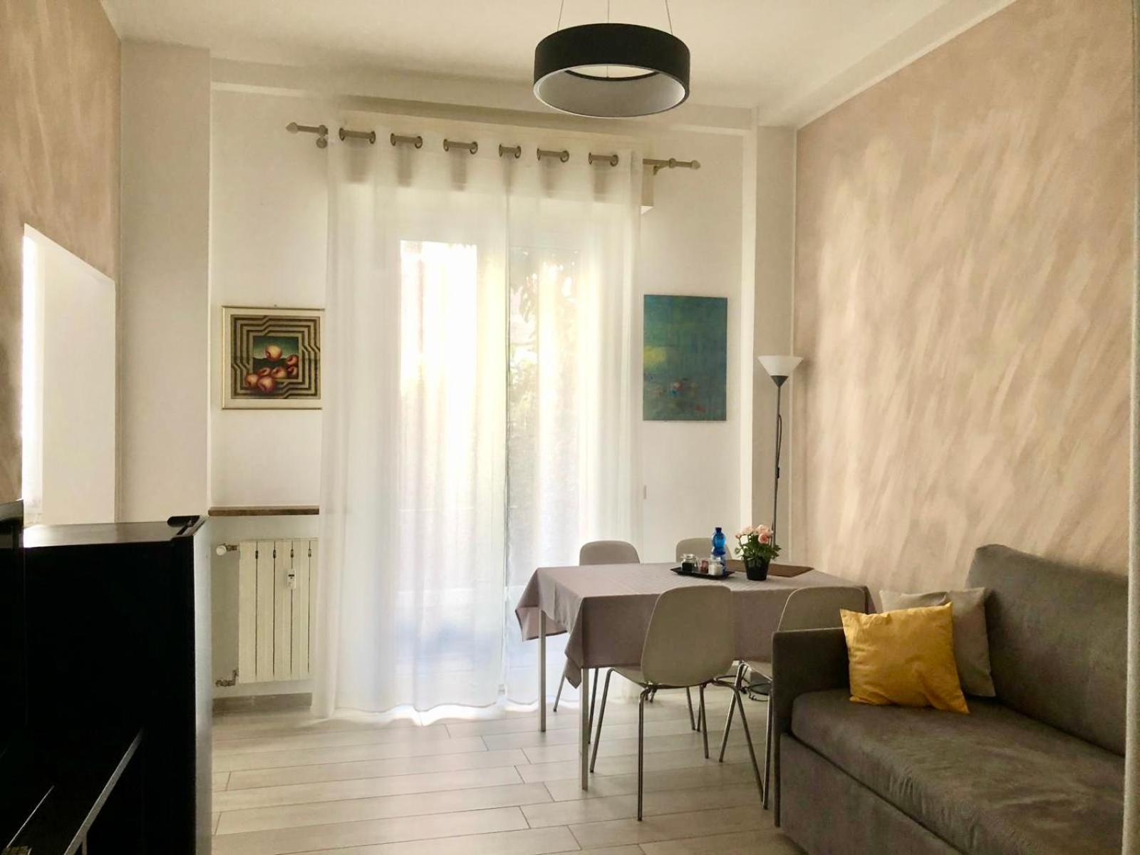 Lovely 2 Room Apartment With Small Garden Milano Dış mekan fotoğraf