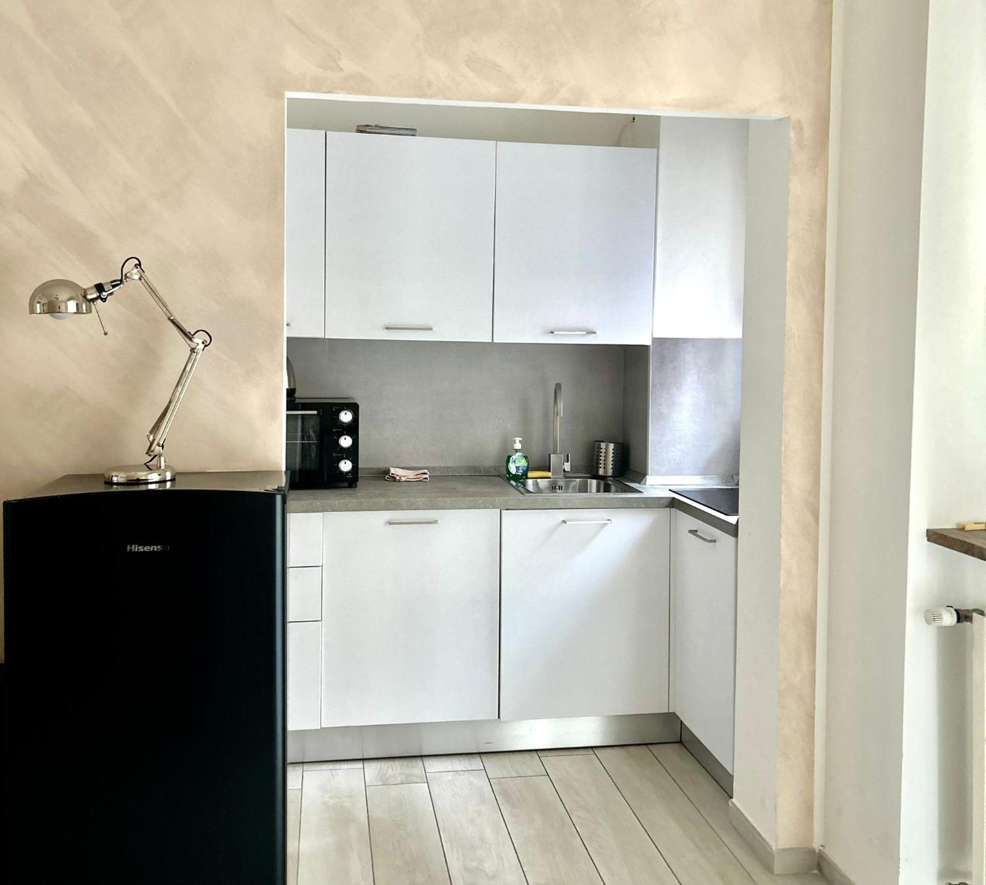 Lovely 2 Room Apartment With Small Garden Milano Dış mekan fotoğraf